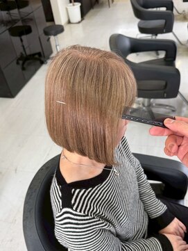 ハウオリ 金沢駅西店(Hau'oli) 白髪ぼかし/白髪ぼかしハイライト/脱白髪染め/白髪染め/透明感