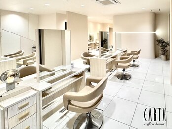 EARTH coiffure beaute 伊勢崎店