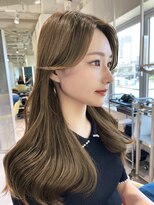 ユー(juu.)&nbsp;【juu./星ヶ丘】韓国ヘア/レイヤーカット/オリーブベージュ