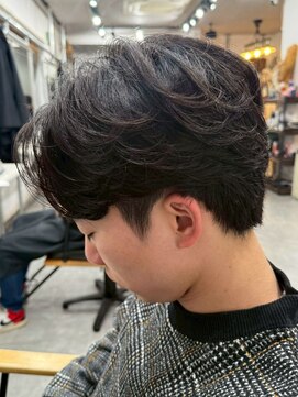 フゥ 宇都宮(FeU) 宇都宮メンズフェザーパーマニュアンスパーマセンターパート眉毛