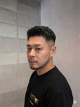 ワンワンオー バーバーショップ コンチネンタル(@110 BARBER SHOP continental) 極道パーマ