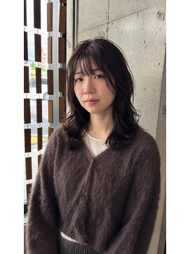ロロネー 池田(Lolonois) ミディアムレイヤーカット