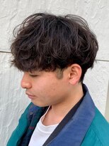 ジーニー 本厚木(Genie)&nbsp;フェザーパーマサーフカール刈り上げセンターパート