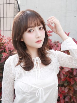 レウィン オモテサンドウ(Lewin-omotesando-)の写真/くせ毛・うねり専門の技術で叶える艶髪。縮毛矯正から髪質改善まで、あなたに最適な施術で扱いやすい髪へ。