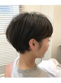 Coast.ショート×耳かけ×くせっ毛×ノームコア