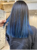ブルー