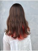20代30代40代大人可愛いレッドインナーカラー無造作ロング