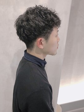 フランクスバーバーリザーブ 人形町店(FRANK’S BARBER RESERVE) ピンパーマツイスト y