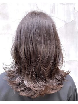 モアナバイヘッドライト 綱島店(Moana by HEADLIGHT) #レイヤーカット#オレンジベージュ#髪質改善