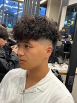 エルマーク(L-MARK) スペインカールスパイラルパーマツイストパーマフェード短髪