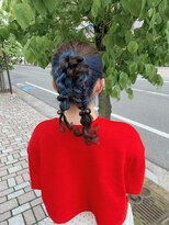 シャーマン(SHERMAN)&nbsp;ポニーテールツイン編み下ろしアレンジ♪