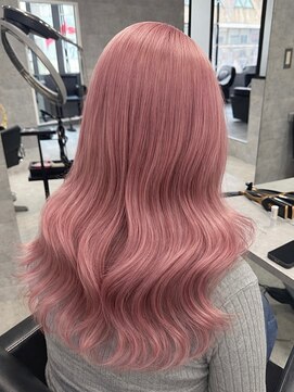 ルイス(L'wis) ホワイトコーラルピンク  渋谷 ブリーチ 学割