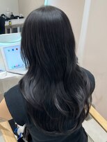 アリア イースト バイ エクラート 新宿東口店(ARiA east byECLART)&nbsp;韓国風レイヤーカット×ブルーブラック