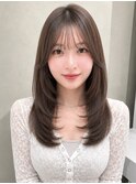 韓国風くびれミディアムレイヤー×透明感グレージュ