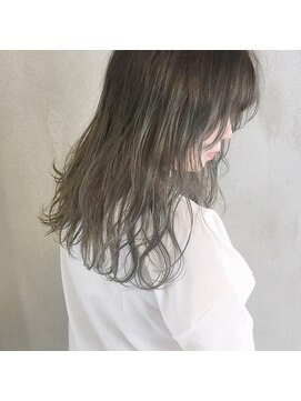 ミント(mint) ＊輝くパールグレージュ＊