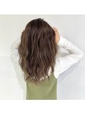 ハイライト×暗めベージュカラー