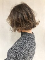 アルバム 新宿(ALBUM SHINJUKU)&nbsp;コントラストミルクティーベージュボブ_オリーブカラー_ba267752