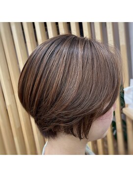 ニコカ(Nicoca) ナチュラルショートボブ