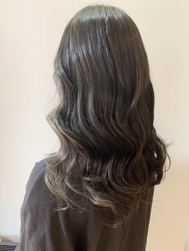 マギー(Magie) イヤリングカラー