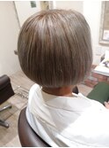 ハイライトで白髪ぼかしシルバーベージュ
