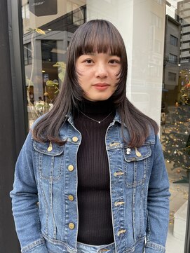 ヘアー アイス ルーチェ(HAIR ICI LUCE) ウルフカッ ウルフレイヤー黒髪ロング大人可愛い20代30代 / 山中
