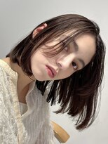 ノイ(noi)&nbsp;顔周りレイヤーカットくびれヘアミルクティーベージュカラー