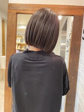 ロット 横浜(lot) ぱつっとボブ/ショートボブ/髪質改善[横浜駅]