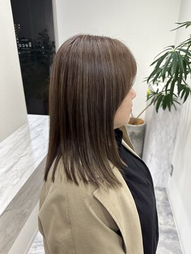 エレ 博多(ere) 大人白髪ぼかしハイライト