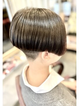 サーティエイト(38) JK 女子前下がり小顔ハンサムショート/ボブ/学割/髪質改善/元町/