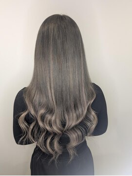 ブランシスヘアー(Bulansis Hair) グレーシュスタイルで憧れの髪色に!