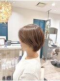 ショートボブ×ベージュ