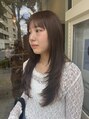 ロプート(Loput) 顔まわりレイヤーで小顔見えと抜け感を。
