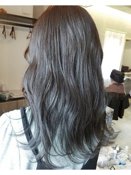 プリームヘアーホワイト(Pleame hair WHITE) オリーブグレー