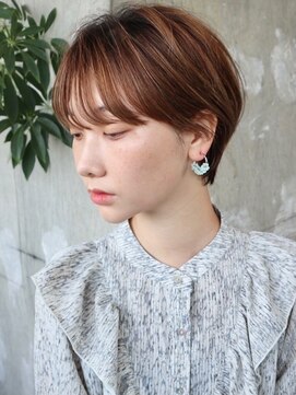 ロビー 表参道(ROBBY) 耳掛けマッシュショート／大人ショート／表参道／30代40代