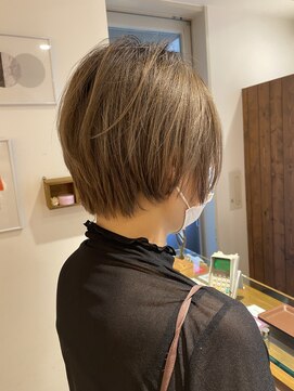 エクリ 麻布十番(equri) ナチュラルショート/ハイトーン