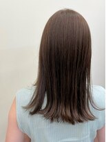 バッカ(BACCA)&nbsp;アッシュベージュ、ぱつっとロブ