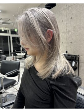 ウル 岡山駅店(ULu.) 髪質改善ハイトーンバレイヤージュシルバーブリーチ岡山倉敷