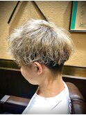 メンズハイトーンミルクティーベージュ　ブリーチカラー　池袋