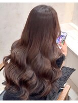 ベルダ 高槻(BELDAD)&nbsp;前髪に合わせ/リフトレイヤー/ナチュラル/くびれ巻き/モテ髪