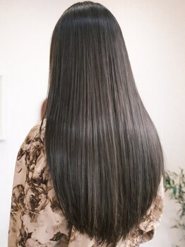 ロスカ(Loska)の写真/日常に溶け込むお洒落なカラーやダメージレスな施術は【Loska】にお任せ◎自分史上最高のうるツヤ髪へ♪