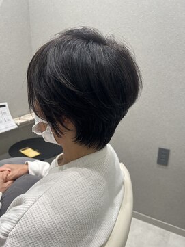 ロエ(Lowe') ミセスショート