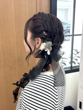 ロビー(LOBBY) 編みおろしヘア