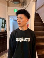 ビーバイエイトジェンツ(Bee by EIGHT GENTS)&nbsp;波巻きツイストスパイラル/リバースセンターパート/心斎橋