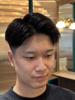 モーリーズバーバーショップ 北浜本店(MORLY’s Barbershop)&nbsp;ナチュラルパートスタイル