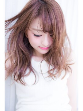 イロドリ ヘアーデザイン(IRODORI hair design) IRODORI　ハイライトで外国人風セミロング２　［西尾一寛］