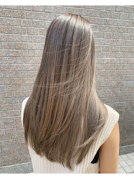 ラフ トーキョウ(RAF TOKYO) 透明感あるパールグレージュ キラキラです