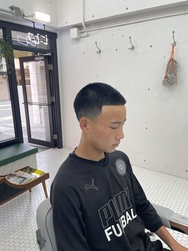 ウェルネス(Wellness) スキンフェード坊主クロップ