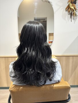 シダミノオ(sida MINOH) ツヤ感ダークグレージュ♪