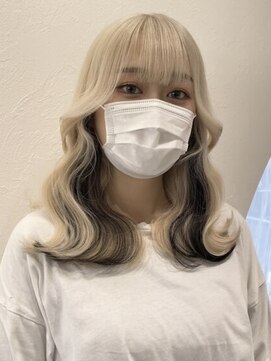 ハチ(HACHI) ブリーチ2回で作るハイトーンカラー、インナーデザインカラー