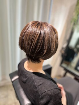 ツムグ 代官山店(TUMUGU) イメチェン30代40代50代大人ウルフボブ白髪染めグレージュ#90